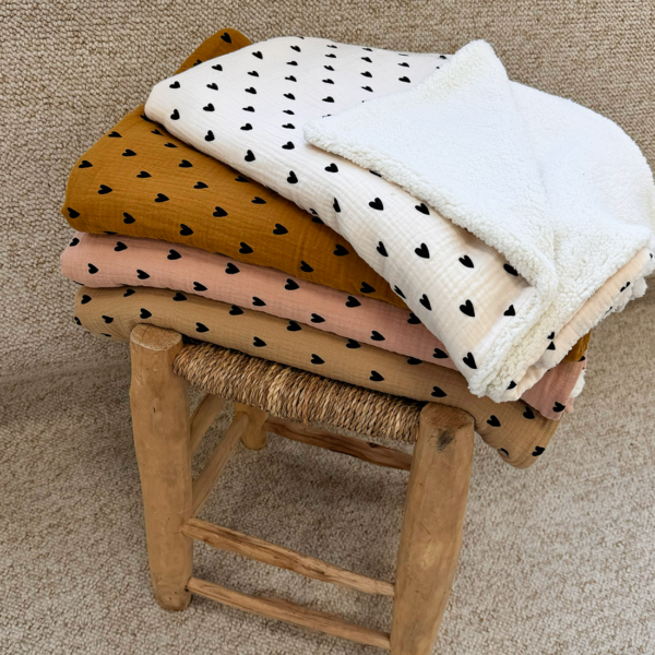Couverture pilou | Coeur camel