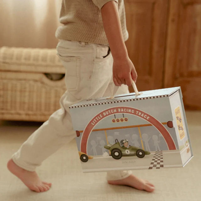 Circuit de course en bois – Image 8